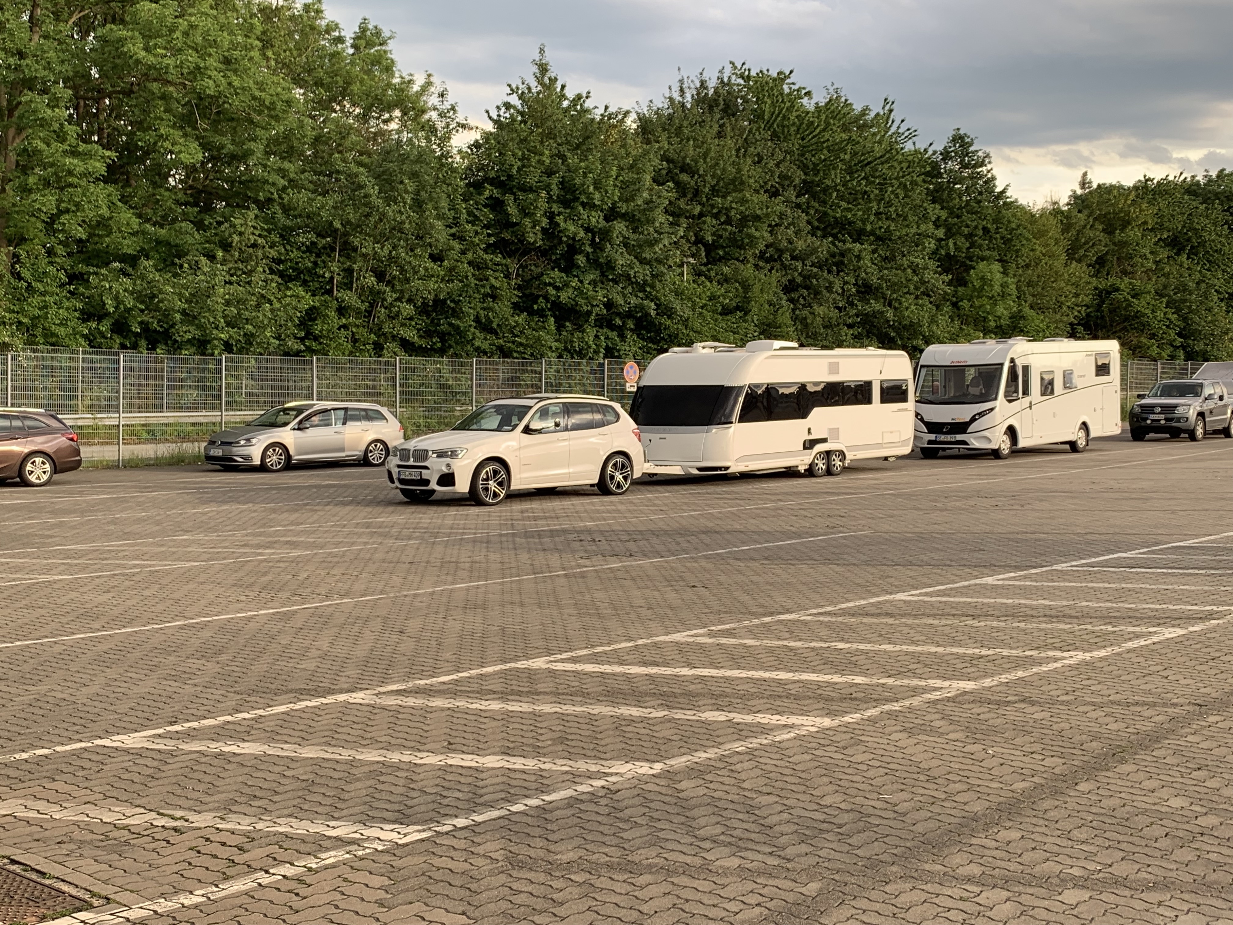 20190614_173438044_iOS